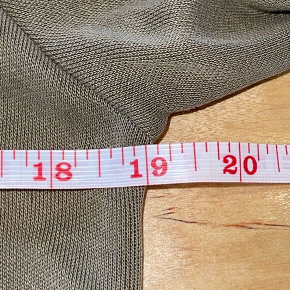 J. Jill Womens Crew Neck 3/4 Sleeve Soft Knit Pullover Tunic Sweater Olive Small - Picture 5 of 6